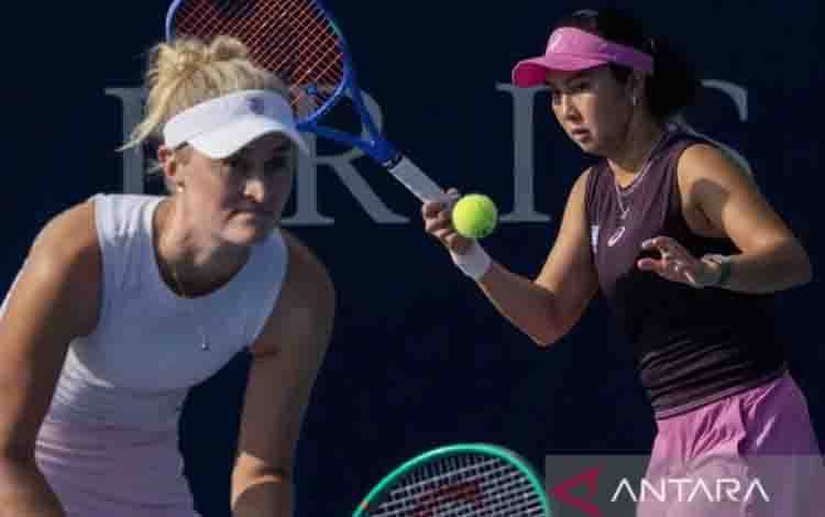 Arsip foto - Pasangan Aldila Sutjiadi (Indonesia)/Erin Routliffe (Selandia Baru) menghadapi Guo Hanyu (China)/Kristina Mladenovic (Prancis) pada putaran pertama laga ganda putri di turnamen tenis National Bank Open 2026 di Toronto, Kanada, Jumat (7/8/2026). (ANTARA/Xinhua/Zou Zheng/aa)