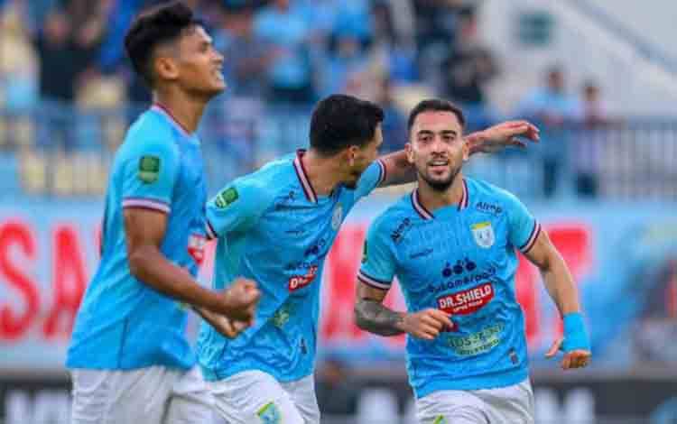 Kebobolan pada Menit Akhir, Persela Ditahan Imbang De Red FC 2-2