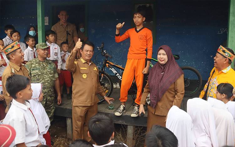 Bupati Seruyan Minta Pelajar Hindari Bullying