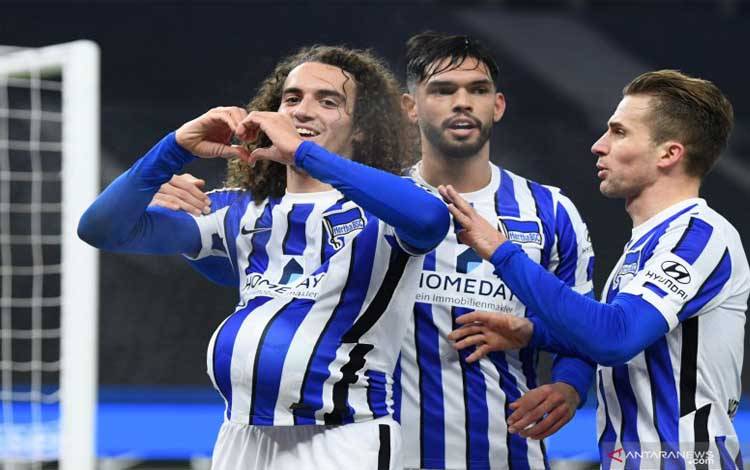 Hertha Perpanjang Penderitaan Schalke