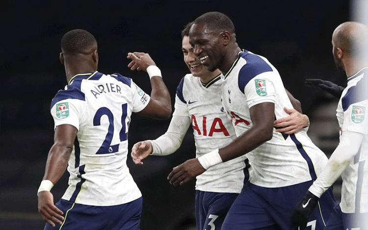 Sissoko dan Son Antarkan Spurs ke Final Piala Liga