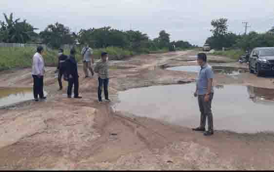 Kerusakan Jalan di Kawasan Perkotaan Sampit Tuai Keluhan Masyarakat