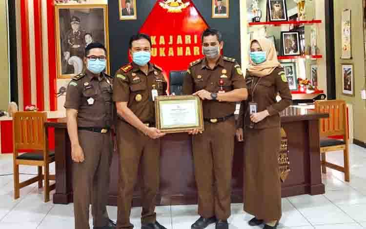 Kejaksaan Negeri Sukamara Raih Peringkat 3 Bidang Pidsus di Kalteng