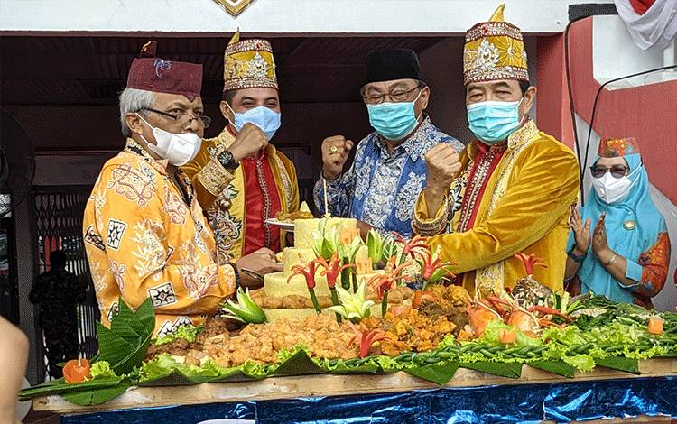 Jabatannya Segera Berakhir, Supian Hadi Pamit dan Minta Maaf dengan Masyarakat di HUT Kotim ke-68