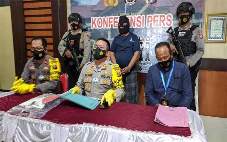 Pelaku Sodomi Anak Perempuan 9 Tahun di Sampit Sering Nonton Film Porno