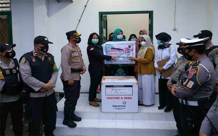 Distribusi Vaksin Covid-19 Tahap Pertama Tiba di Seruyan