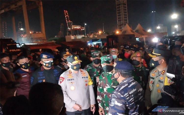 Polda Metro Jaya Turunkan 60 Penyelam Cari Pesawat Sriwijaya Air