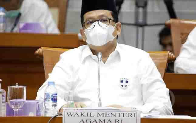 Wamenag Minta Masyarakat Berhenti Berpolemik Kehalalan Vaksin Covid-19