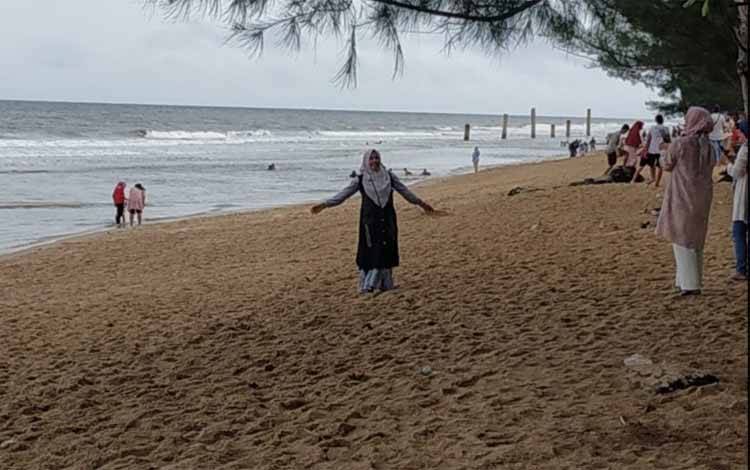Pelaku Usaha Pariwisata Wajib Tegur Pengunjung Tidak Patuhi Prokes