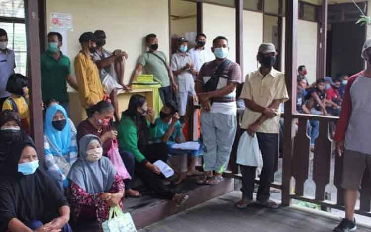 272 Warga Kamipang Katingan Cairkan BST Tahap Satu Hari Ini