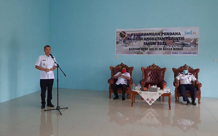 Bupati Gunung Mas Resmikan Penerbangan Kuala Kurun-Banjarmasin