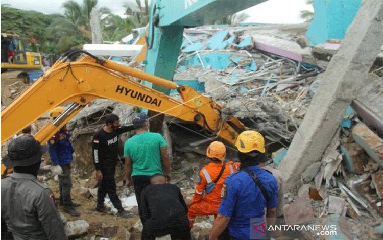 Terjadi 32 Aktivitas Gempa Susulan di Sulawesi Barat