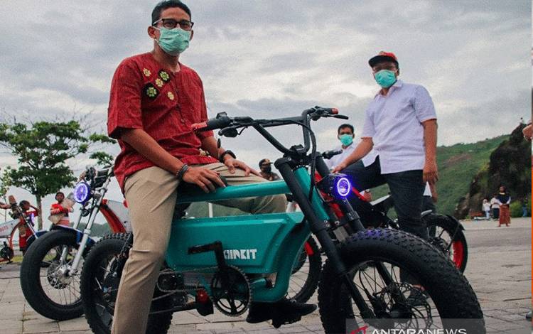 Sandiaga Uno akan Kembangkan Mandalika Jadi Destinasi Wisata Olahraga