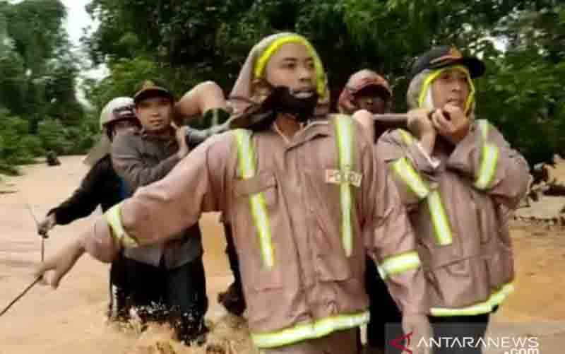 Tanah Longsor Tewaskan 5 Orang di Tanah Laut