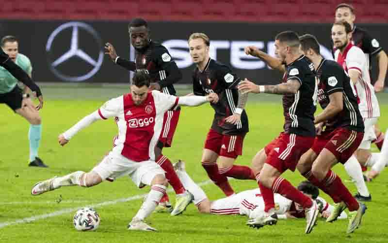 Ajax Menang Tipis Atas Feyenoord