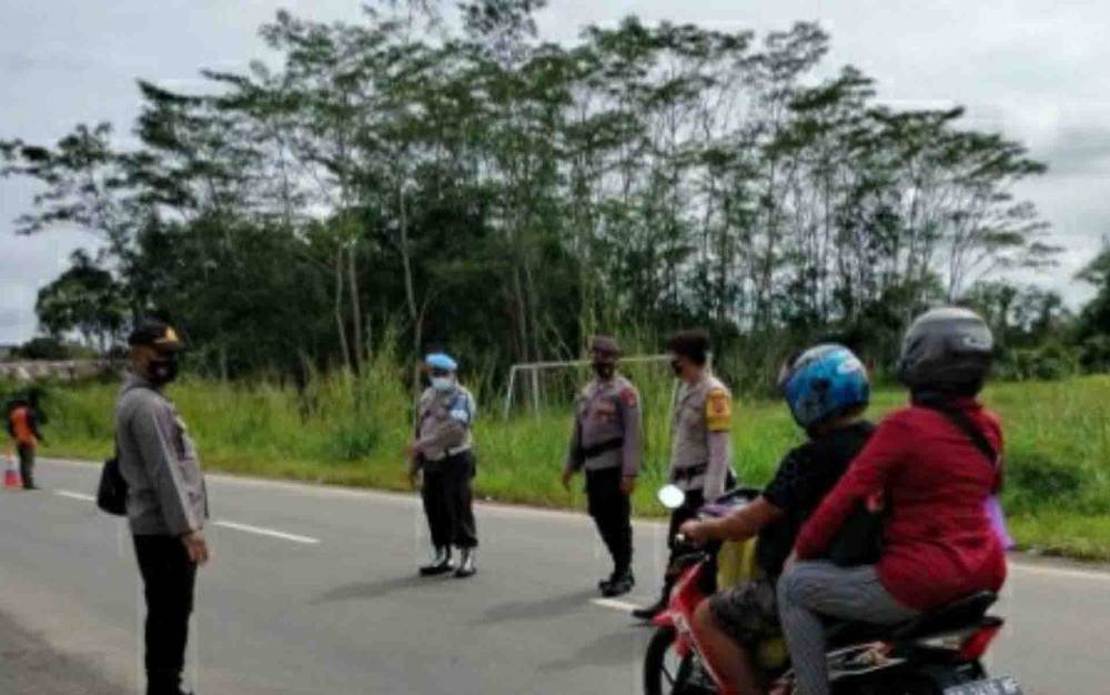 Personel Polsek Pulau Petak Masih Temukan Warga Langgar Protokol Kesehatan
