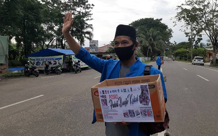 Aktivis Kapuas Lakukan Aksi Sosial Galang Dana untuk Masyarakat Kalsel