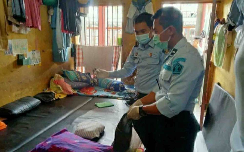 Kamar Warga Binaan Rutan Kuala Kapuas Dirazia, ini Hasilnya