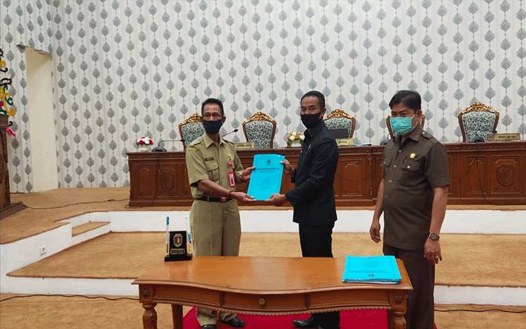 DPRD Katingan Gelar Rapat Paripurna Laporan Hasil Raker Pembentukan Peraturan Daerah