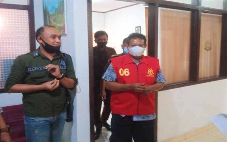 Kejati Kalteng Tahan Mantan Direktur PDAM Kapuas