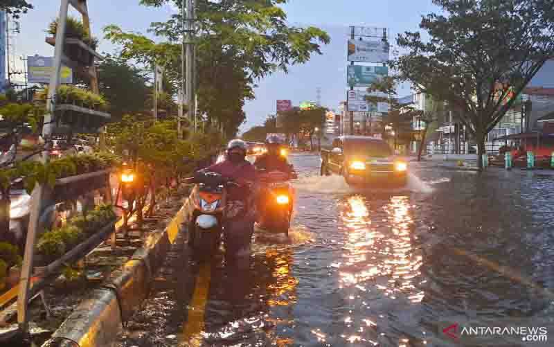 Pengamat: "Kota Seribu Sungai" Kehilangan Sungai Hingga Sebabkan Banjir