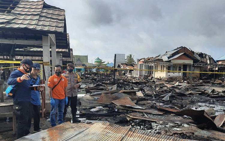 Pasar Bahaur Terbakar: 23 Kios, 9 Rumah, dan 6 Gedung Walet Ludes