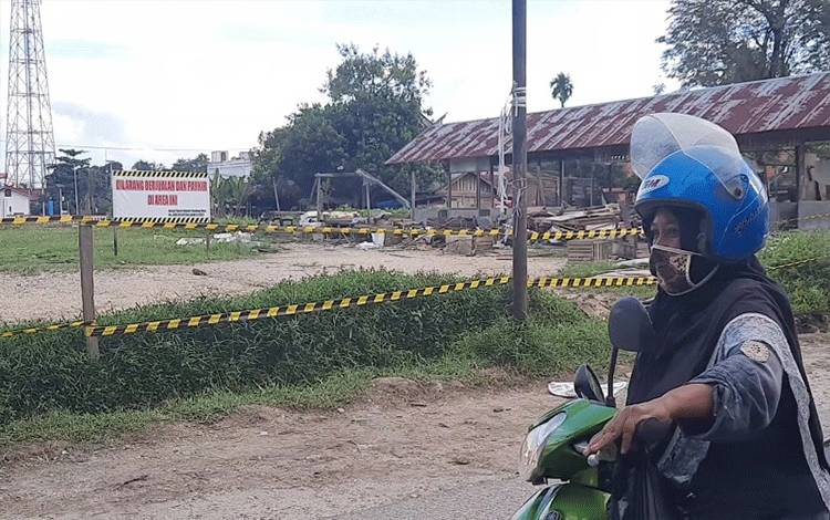 Ruang Terbuka Hijau di Depan SDN 3 Kuala Kurun Kini Bersih Dari PKL