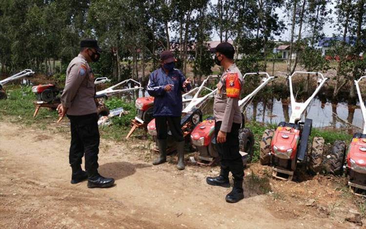 Bhabinkamtibmas Food Estate Sambangi Warga Dadahup Sampaikan Pesan Kamtibmas