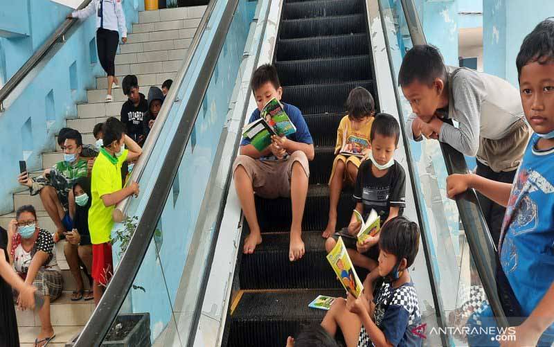 Terminal Jadi Tempat Mengungsi Korban Banjir di Banjarmasin