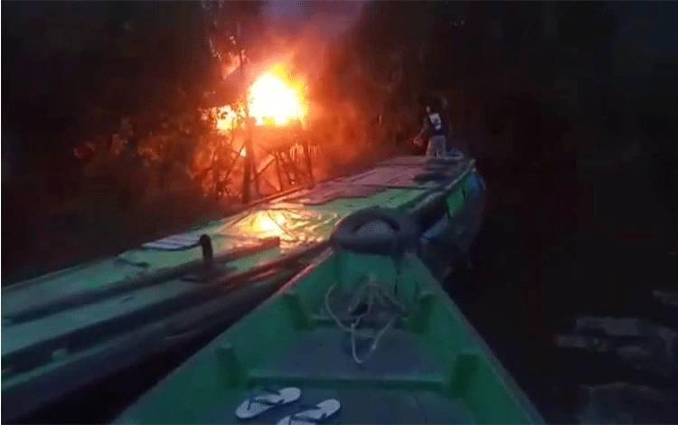 Video Amatir Kebakaran Pondok Satu Orang Tewas Terpanggang