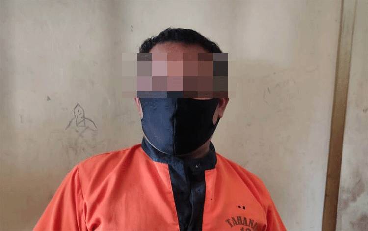 Polisi Amankan Truk Muatan 209 Potong Kayu Olahan Tanpa Dokumen