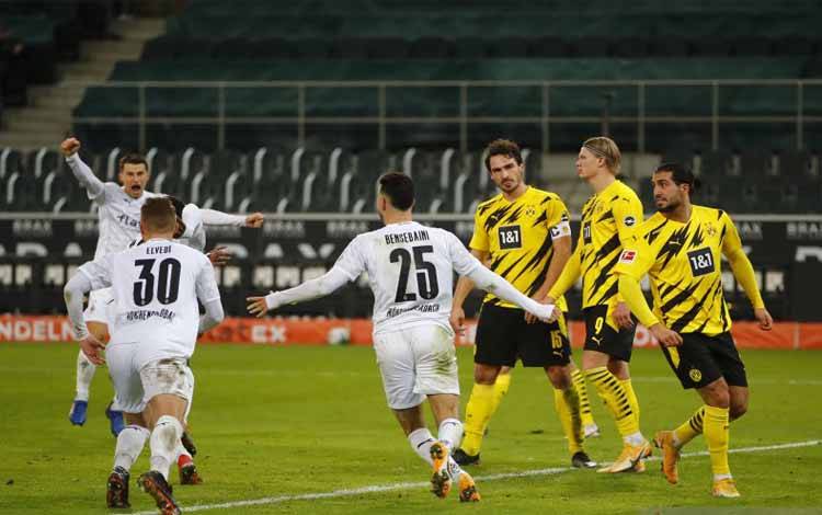 Gladbach Terobos 4 Besar Selepas Taklukkan Dortmund