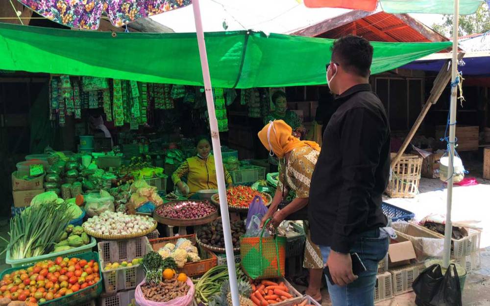 Satgas Pangan Polres Kotawaringin Barat Cek Harga Kebutuhan Pokok di Pasar