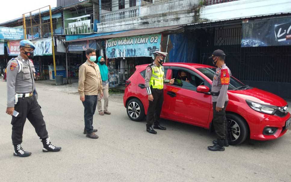 Polres Katingan Razia Masker di Persimpangan Pasar Kereng Pangi