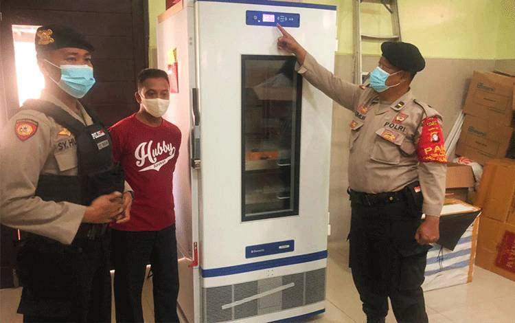 Aparat Keamanan Jaga Ketat Penyimpanan Vaksin Sinovac
