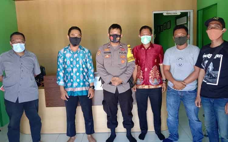 Staf Kantor Desa Pematang Limau Diberi Sosialisasi Saber Pungli