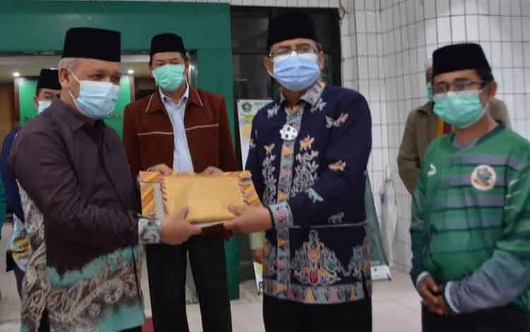 Ini Harapan Kakanwil Kemenag Kalteng Setelah Disalurkannya Bantuan ke Kalsel