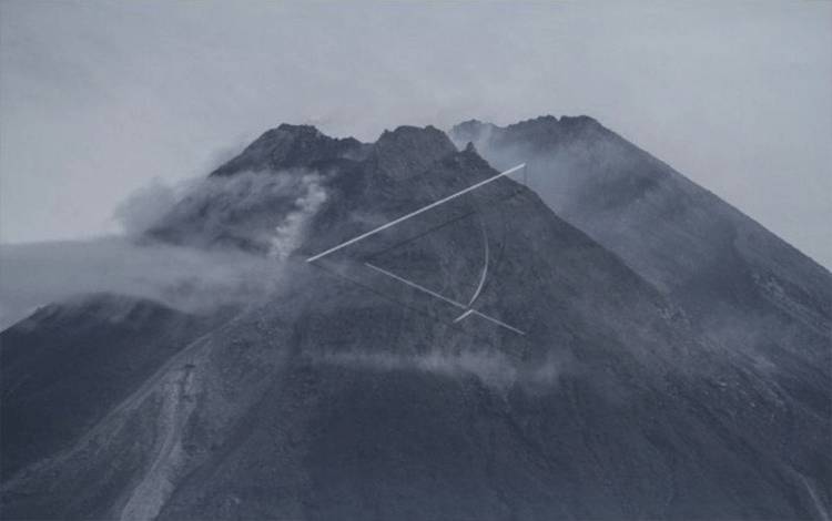 Awan Panas Guguran Merapi Meluncur 1.000 Meter