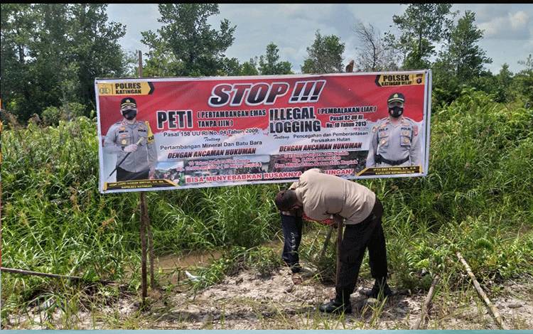 Polsek Katingan Hilir Pasang Spanduk Imbauan Antisipasi Kerusakan Lingkungan??