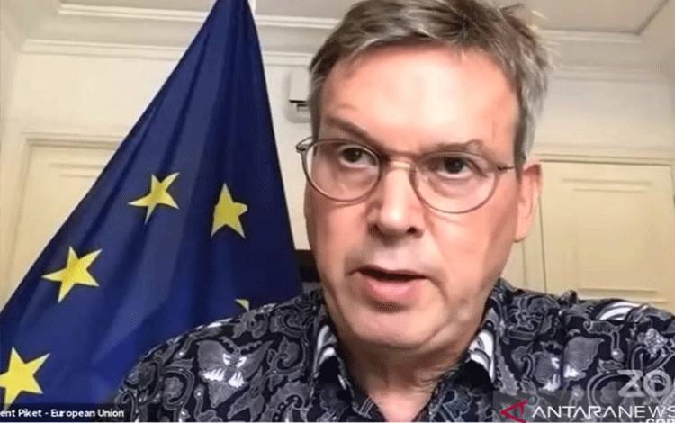Uni Eropa Targetkan Vaksinasi 70 Persen Per Agustus 2021