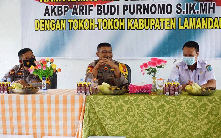 Wakapolres Lakukan Silaturahmi Kamtibmas dengan Para Tokoh di Lamandau