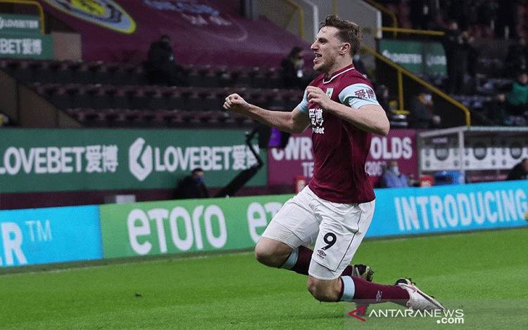 Burnley Lanjutkan Tren Positif Saat Jungkalkan Aston Villa