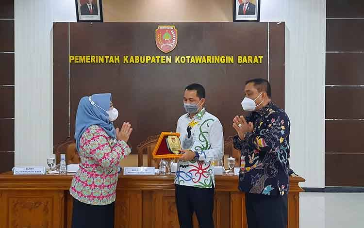Ini Harapan Bupati Kobar saat Terima Kunjungan Komisi II DPRD Kalteng
