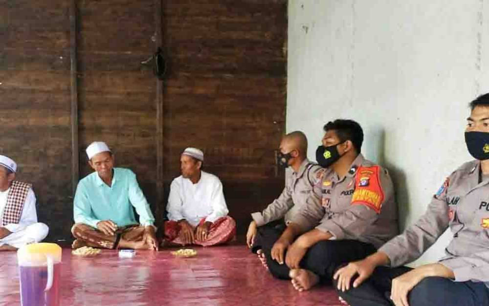 Bhabinkamtibmas Food Estate Sambangi Para Tokoh Jalin Silaturahmi