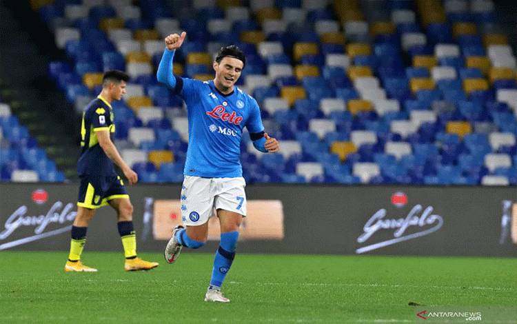 Napoli Masuk 4 Besar Setelah Perpanjang Penderitaan Parma
