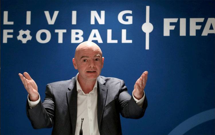 Pemain Sepak Bola Bukan Prioritas untuk Vaksin, Kata Presiden FIFA