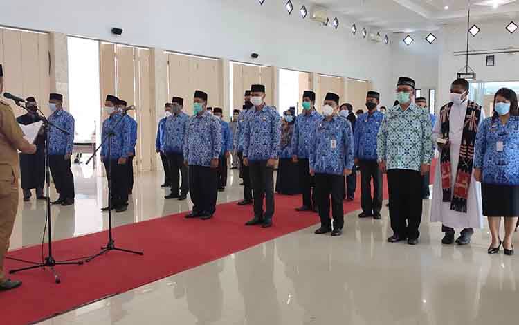 Bupati Sukamara Minta 186 Pejabat Yang Dilantik Dapat Berinovasi