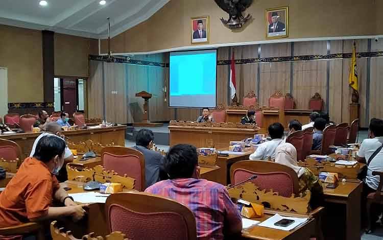 Permasalahan Jalan Dusun Terobos, DPRD Kotim akan Panggil 3 Perusahaan Lagi