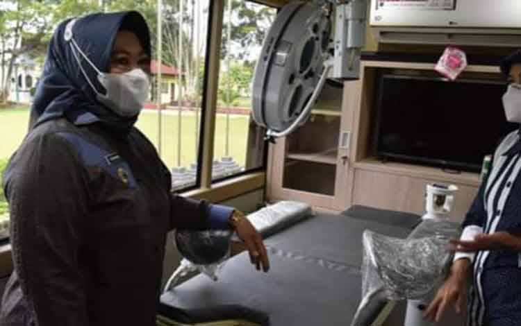 Bus Unit Pelayanan KB di Kotawaringin Barat Mulai Beroperasi