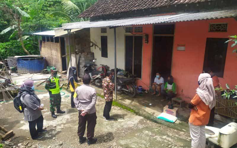 Seorang Pasien Covid-19 Kabur saat Didatangi Satgas, Sempat Ancam Petugas dengan Linggis